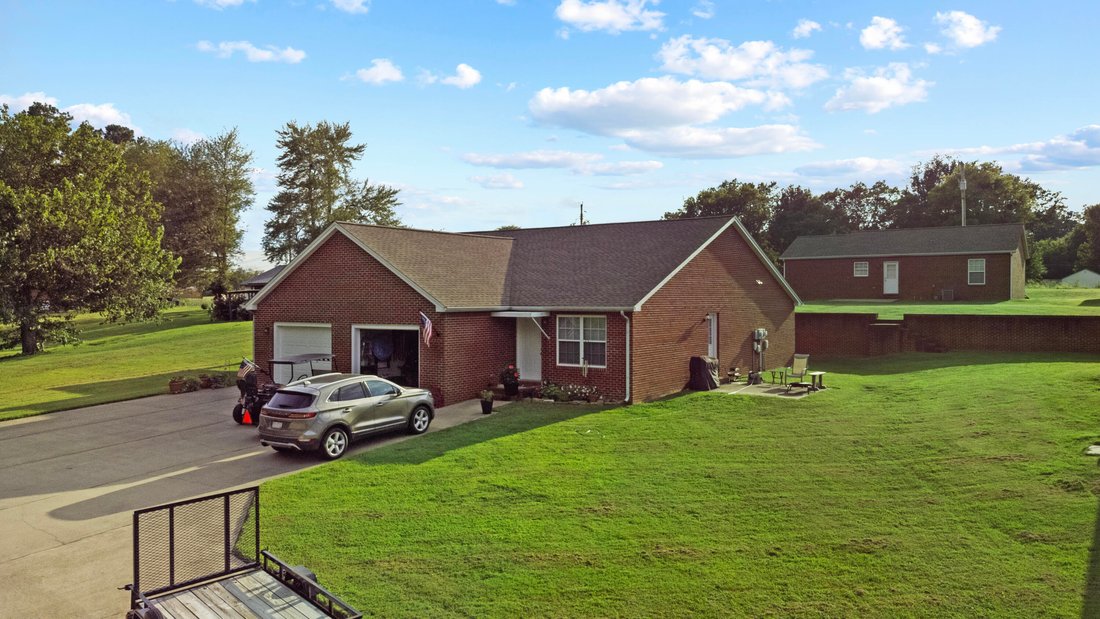 Apartment in Kevil, Kentucky, United States 5 - 18395862