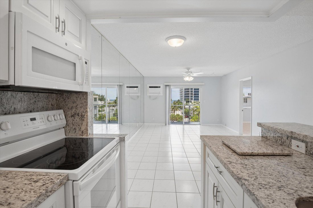 Condo in Fort Lauderdale, Florida, United States 3 - 16887844