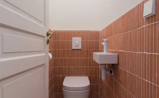 Apartment in Granettes-Jauberte-Sainte Anne, Aix-en-Provence, France 1