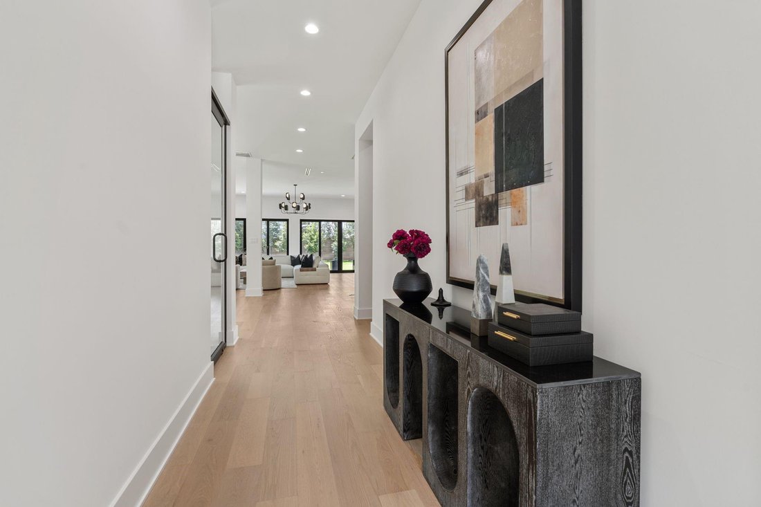 House in Houston, Texas, United States 3 - 18396016