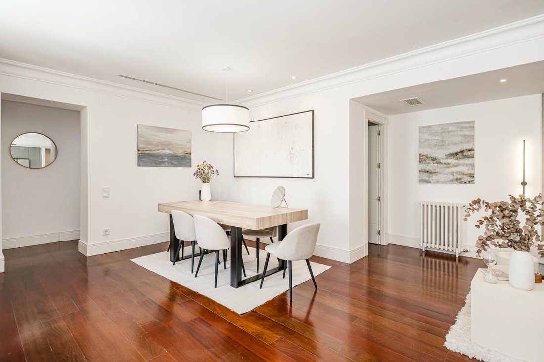 Apartment in Barrio Salamanca, Madrid, Spain 5 - 18396745