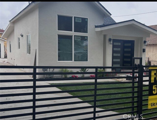 Los Angeles, California, United States 5 - 18393610