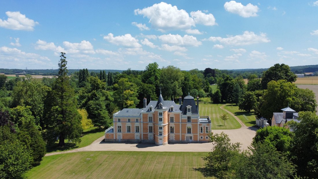 Haus in Chinon, Zentrum-Loiretal, Frankreich 1 - 18396659