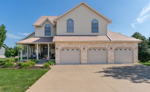 House in DeWitt, Iowa, United States 1