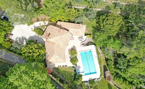 Villa in Le Rouret, Provence-Alpes-Côte d'Azur, Frankreich 1