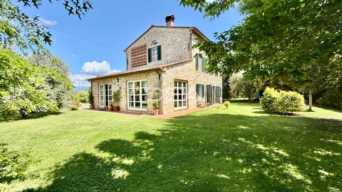 Villa in Verciano, Capannori, Tuscany 1 - 18130124