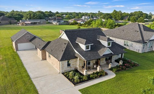 House in Anahuac, Texas, United States 1