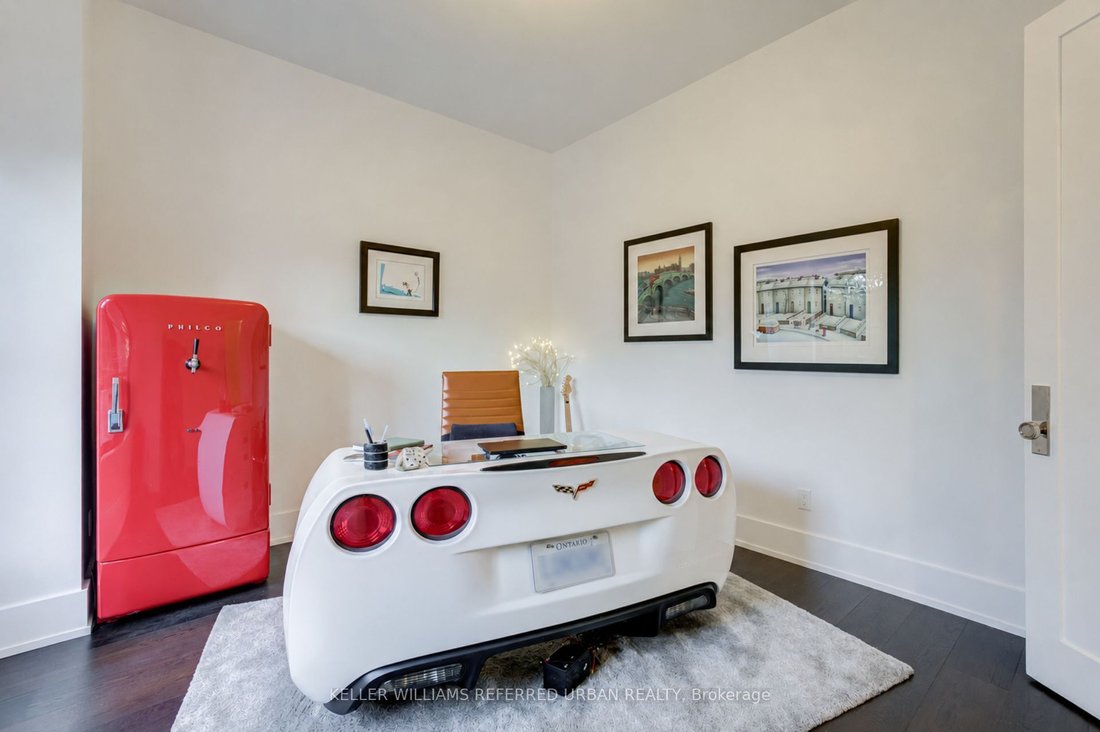 House in Toronto, Ontario, Canada 4 - 18395752