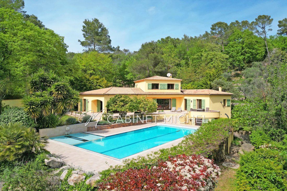 Villa in Le Rouret, Provence-Alpes-Côte d'Azur, France 1 - 18391817