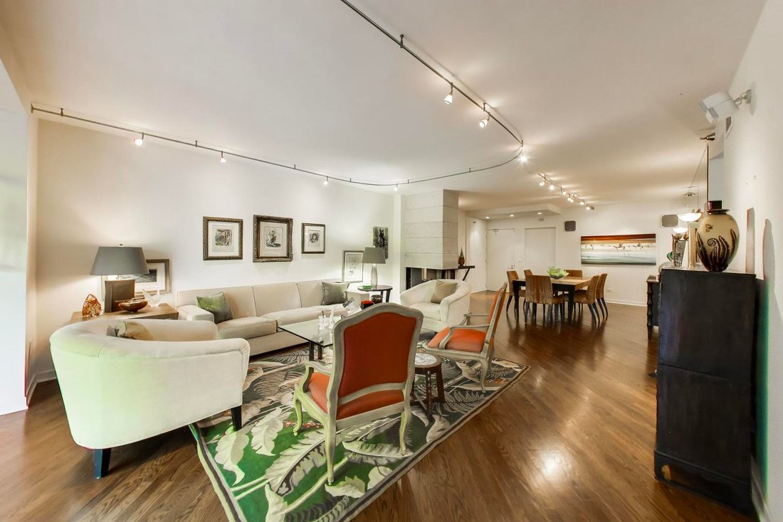 Condo in Chicago, Illinois, United States 3 - 18393070