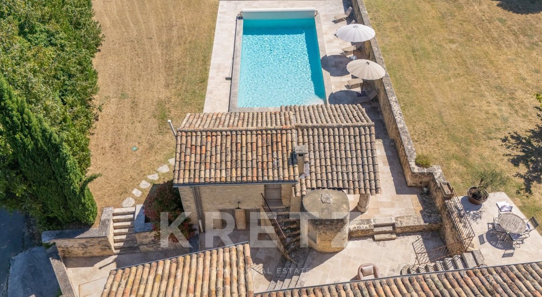 Domaine à Bonnieux, Provence-Alpes-Côte d'Azur, France 2 - 18396707