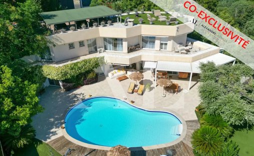 Villa in Gabelle-Courcettes-Les Clos, Vallauris, France 1
