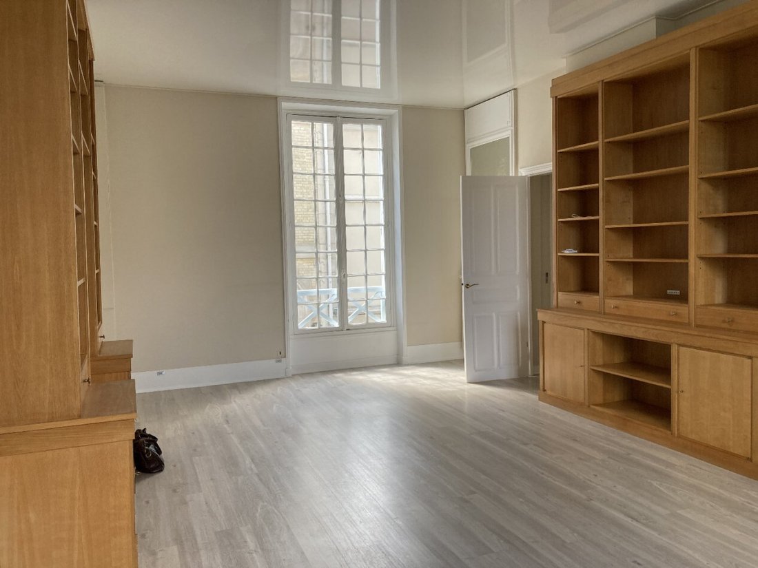 Apartment in Forêt, Saint-Germain-en-Laye, France 2 - 18392169