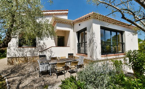 Villa in Valbonne, Provence-Alpes-Côte d'Azur, France 1