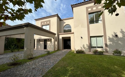 House in Rincón de Milberg, Buenos Aires Province, Argentina 1