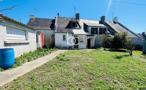 House in Arzon, Brittany, France 1