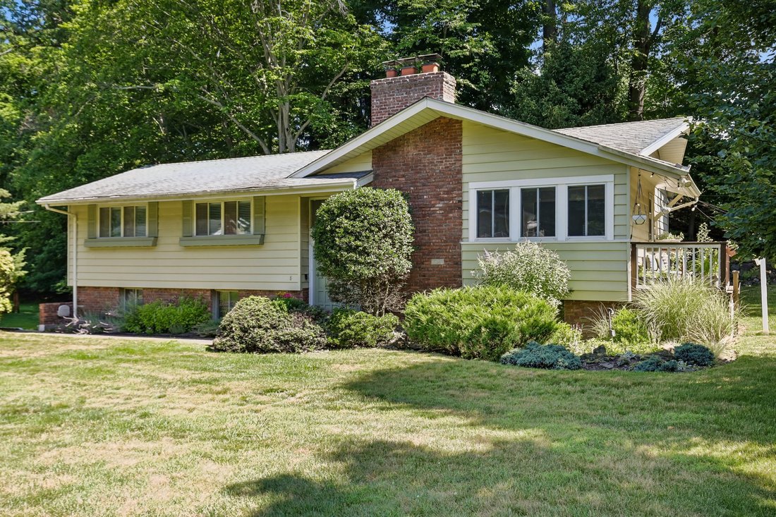 Cedar Grove, New Jersey, United States 2 - 18385611