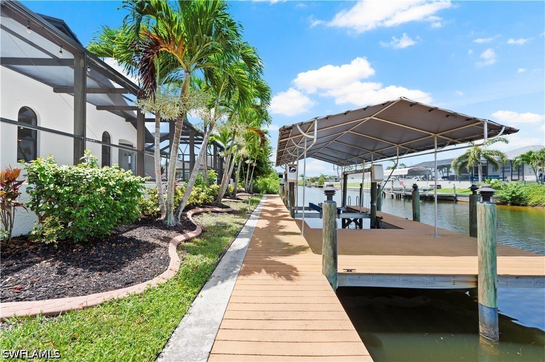 House in Cape Coral, Florida, United States 4 - 18395341