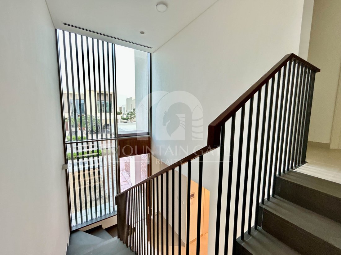Townhouse in Ud al Bayda, Dubai, United Arab Emirates 5 - 18392650