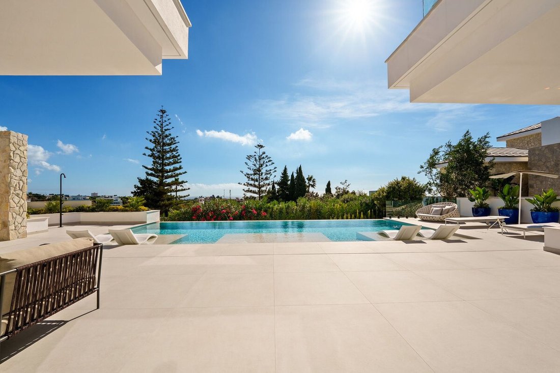House in La Quinta, Benahavis, Andalusia 2 - 18393578