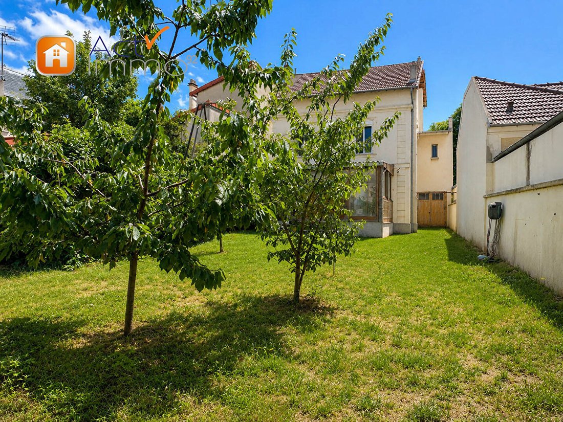 House in Bois-Colombes, Ile-de-France, France 2 - 18155849