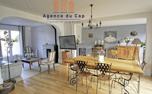 House in Courseulles-sur-Mer, Normandy, France 1