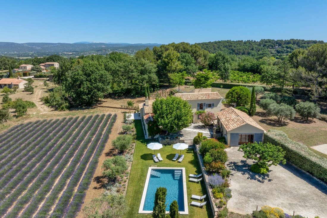 House in Oppède, Provence-Alpes-Côte d'Azur, France 1 - 18394768