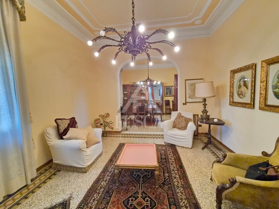 Villa in Sant'Anna, Lucca, Italy 2 - 18395160
