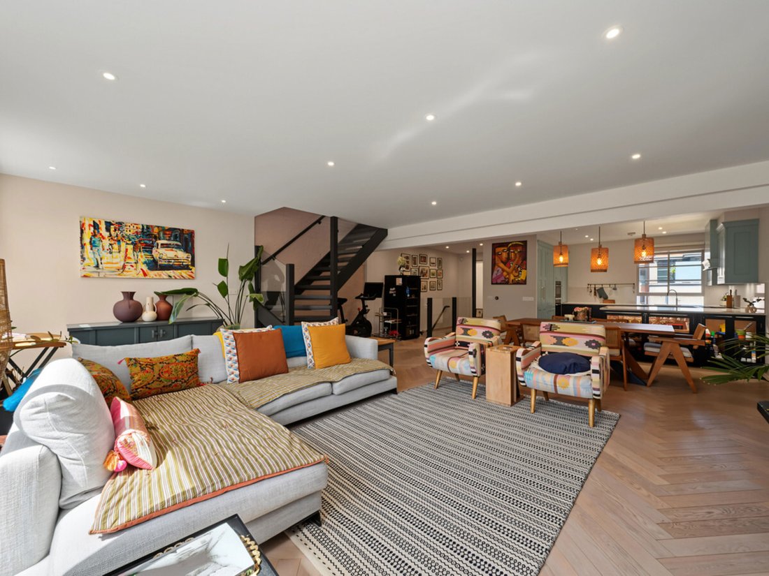 Apartment in Little Venice, Westminster, England 4 - 18396390
