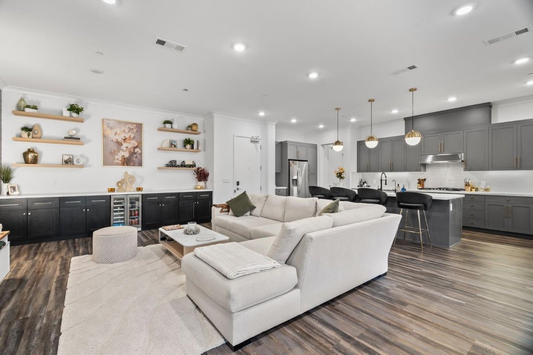 Condo in Newark, California, United States 3 - 18395855