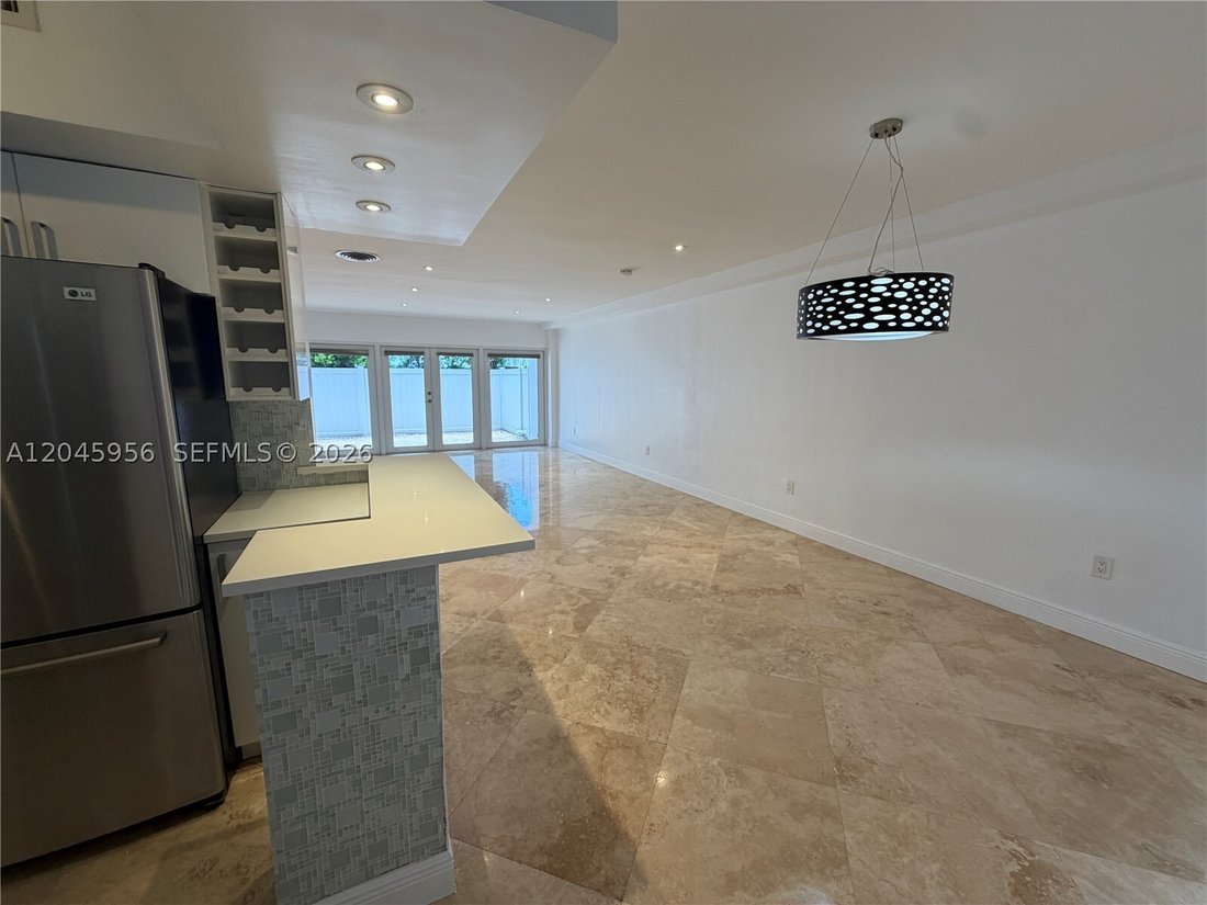 Townhouse in Miami Beach, Florida, United States 5 - 18396145