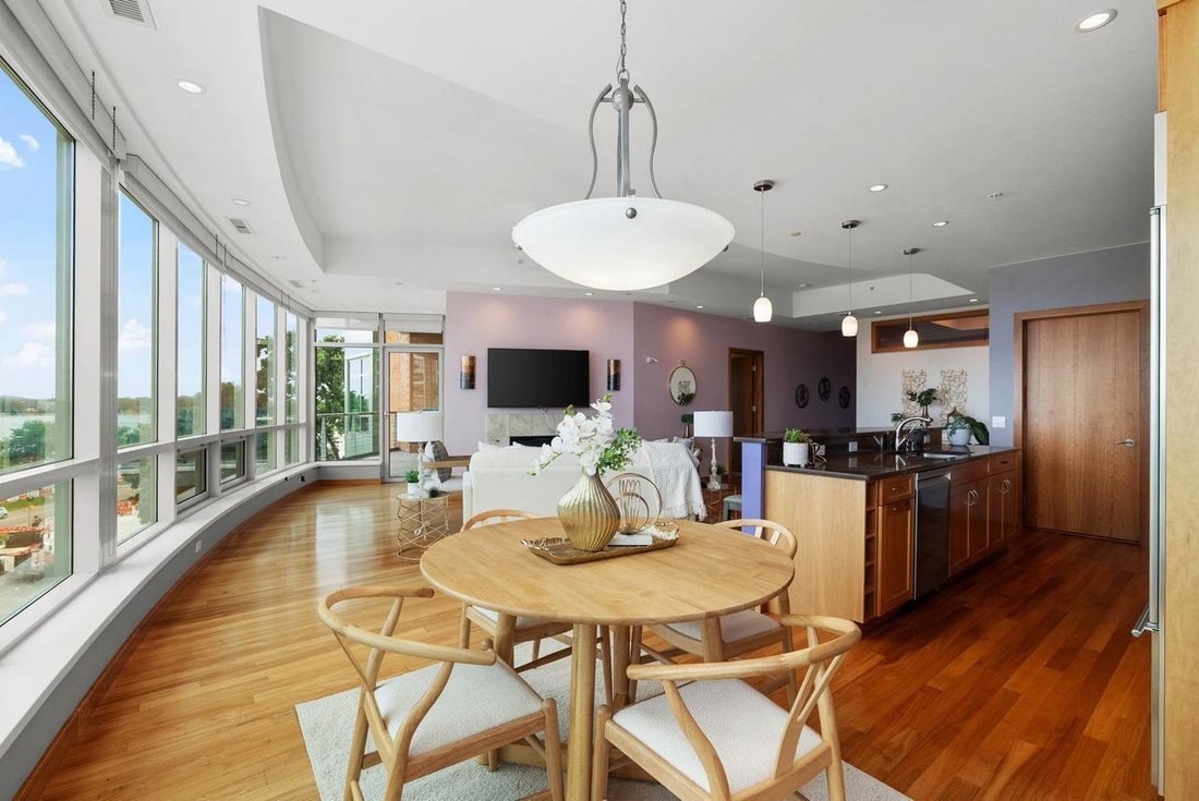 Condo in Madison, Wisconsin, United States 4 - 18394312