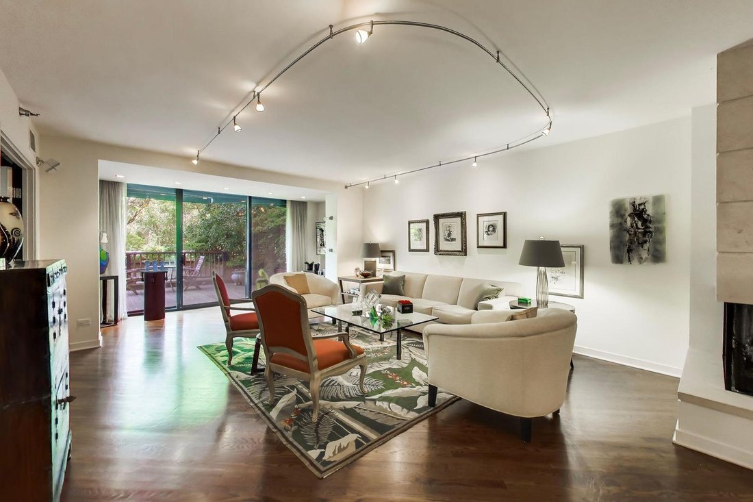 Condo in Chicago, Illinois, United States 2 - 18393070