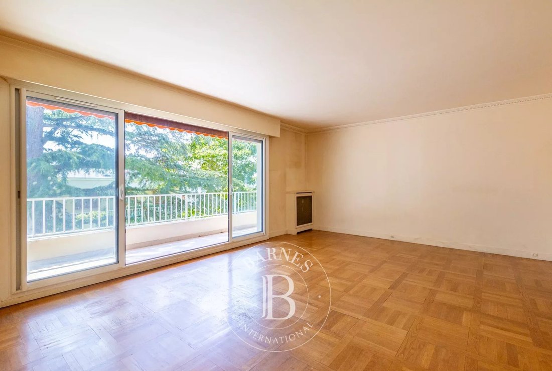 Apartment in Saint-Germain-en-Laye, Ile-de-France, France 2 - 18392699