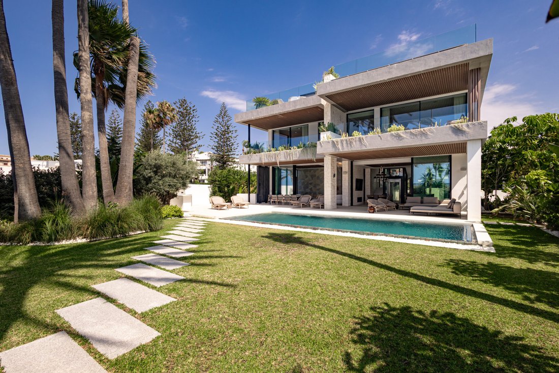 Villa in San Pedro de Alcantara, Andalusia, Spain 3 - 17880822