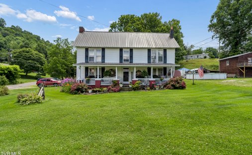 House in Trade, Tennessee, United States 1