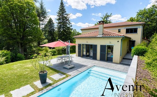 Villa in Charbonnieres-les-Bains, Auvergne-Rhône-Alpes, France 1