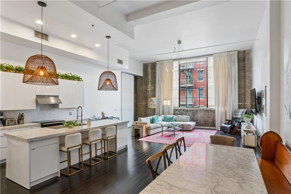 Condo in New Orleans, Louisiana, United States 5 - 18394577