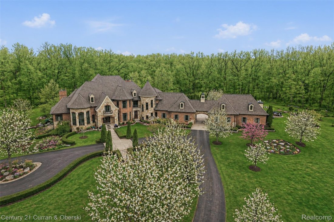 House in Fenton, Michigan, United States 1 - 18392238