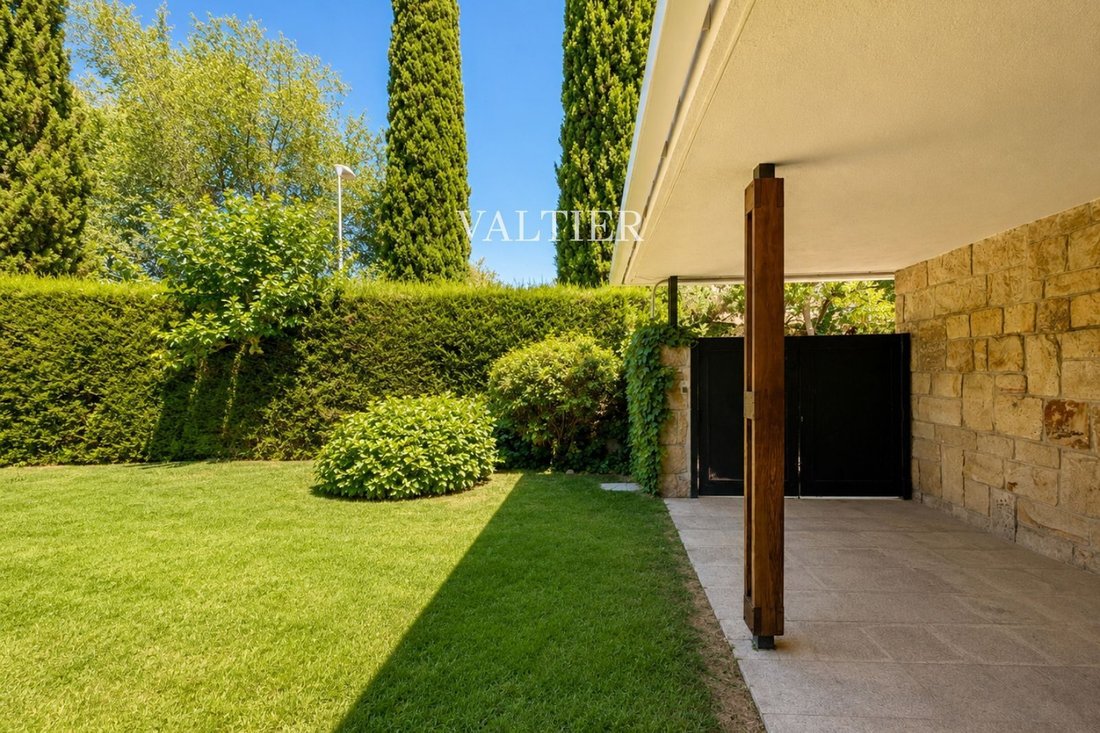 Chalet in Pozuelo de Alarcon, Comunidad de Madrid, Spain 5 - 18394428