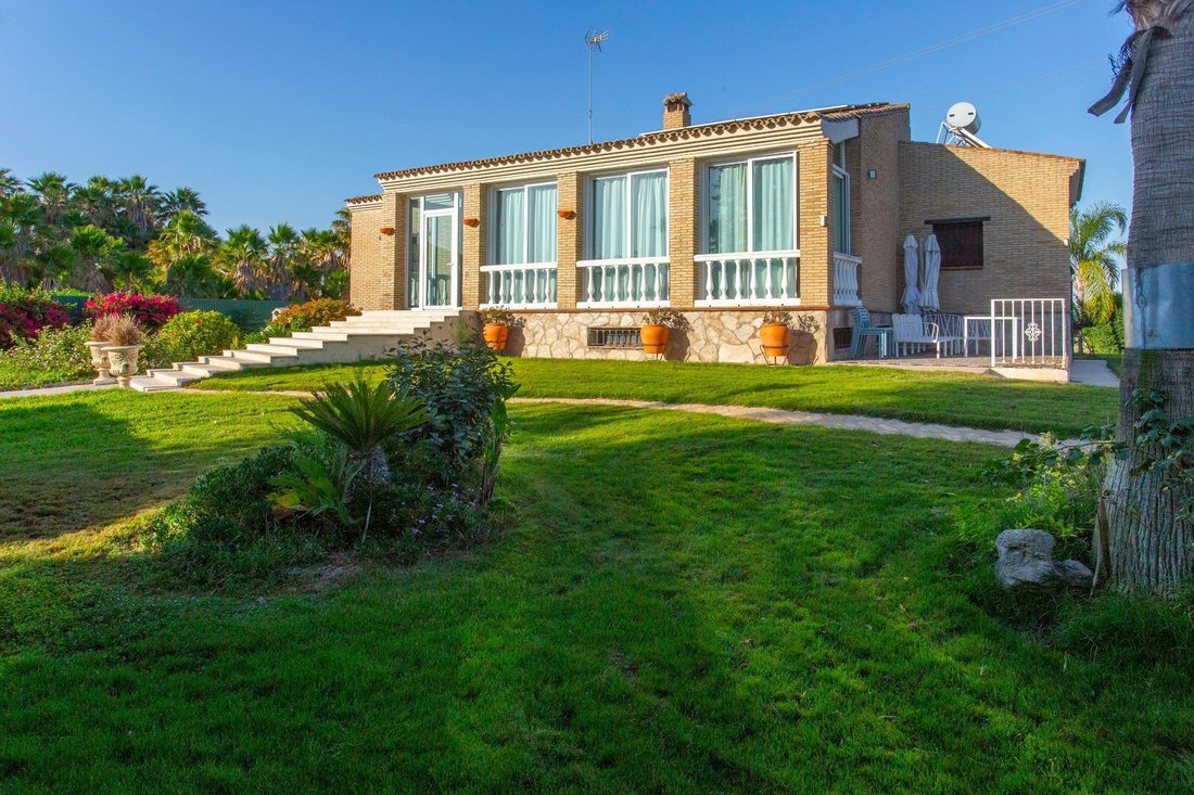 Villa in Jerez De La Frontera, Andalusia, Spain 1 - 18395193