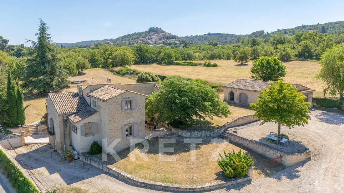 Domaine à Bonnieux, Provence-Alpes-Côte d'Azur, France 3 - 18396707