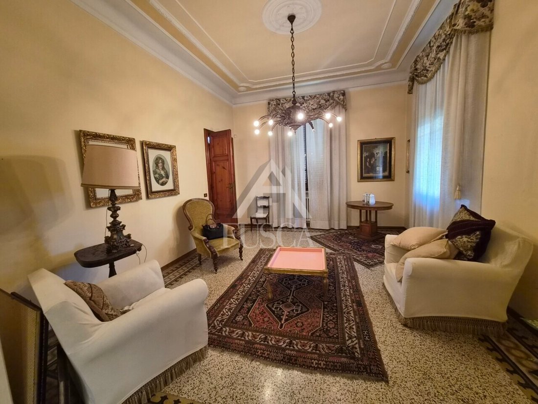 Villa in Sant'Anna, Lucca, Italy 4 - 18395160