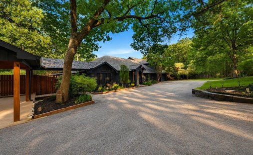 House in Lancaster, Texas, United States 1