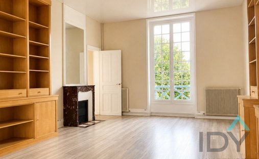 Apartment in Forêt, Saint-Germain-en-Laye, France 1