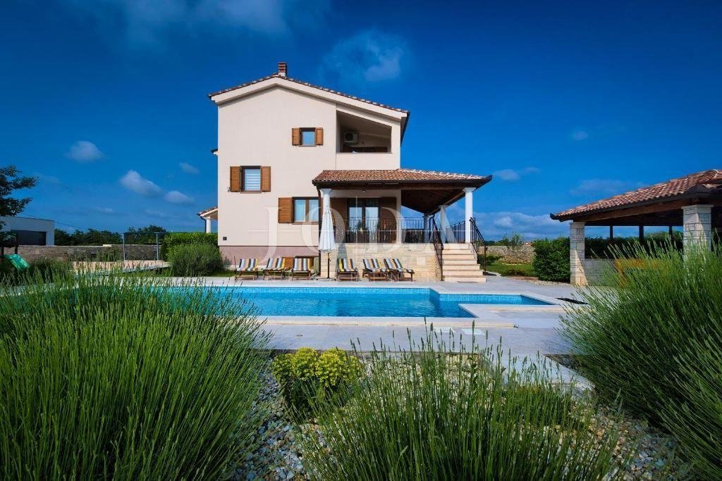 House in Svetvincenat, Istria County, Croatia 1 - 18396705