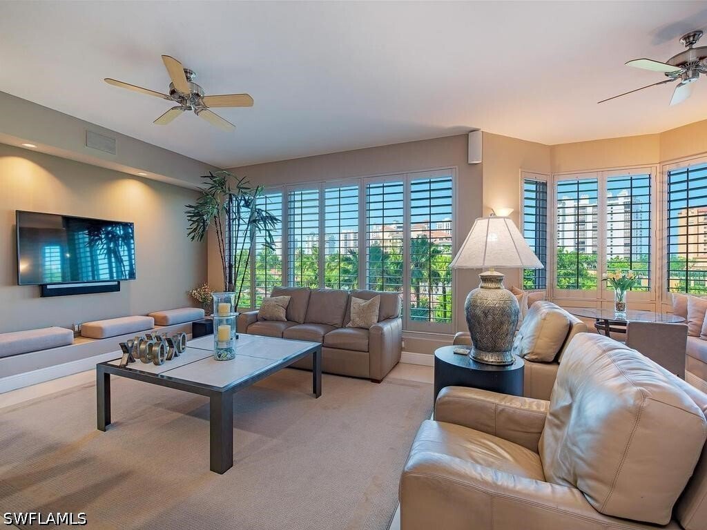 Condo in Naples, Florida, United States 5 - 18395337