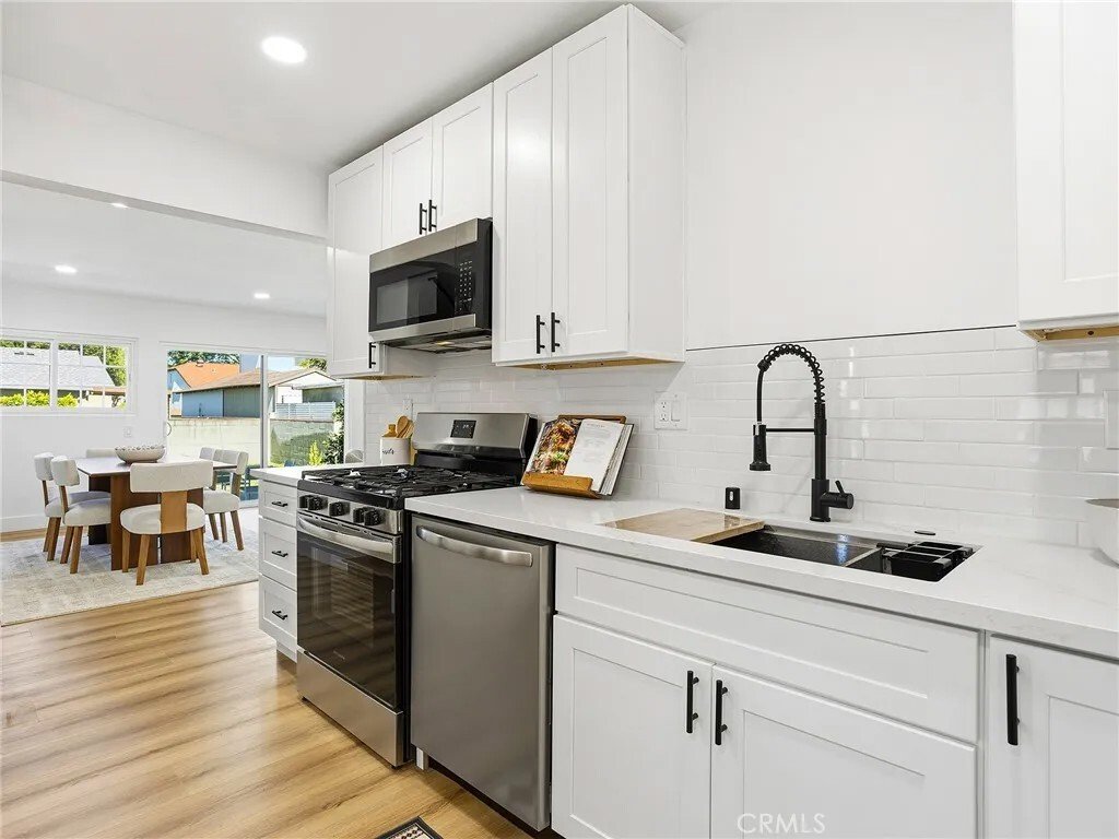 House in Burbank, California, United States 5 - 18396183