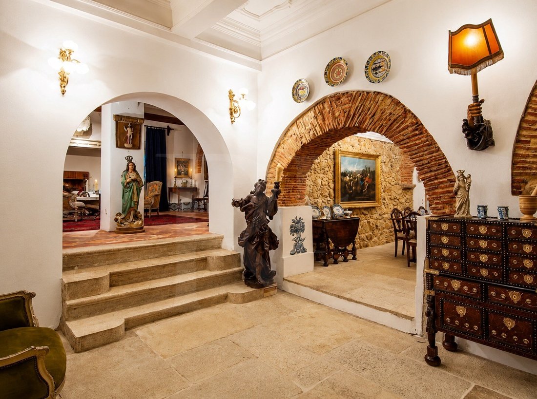 Chateau in Laranjeiro e Feijo, Setubal, Portugal 5 - 18393104
