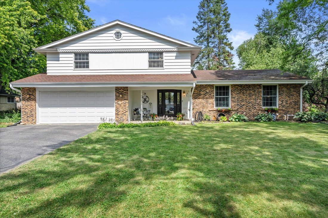 House in Brookfield, Wisconsin, United States 1 - 18394317